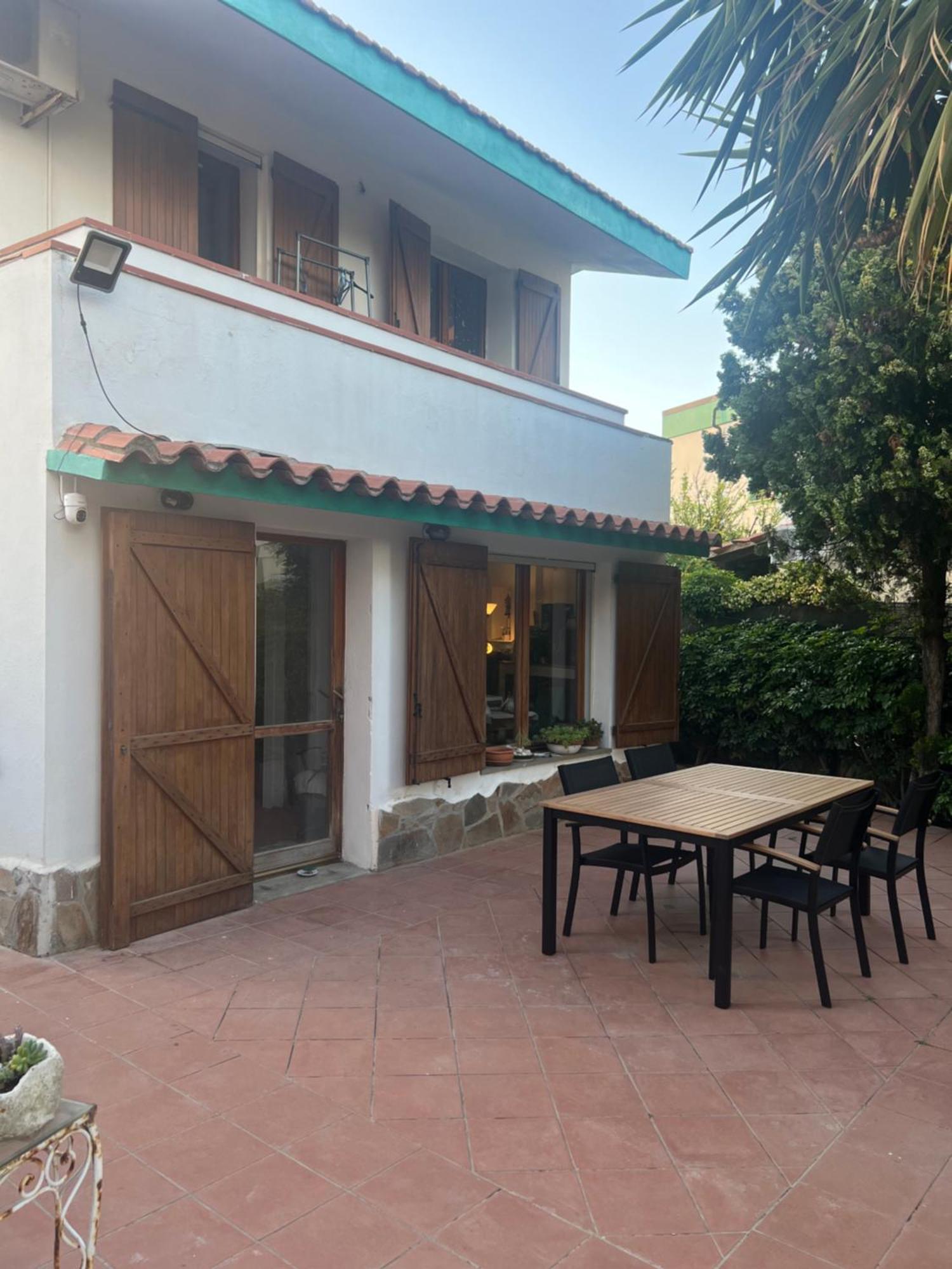 Rosa Dei Venti Hotel Каляри Екстериор снимка