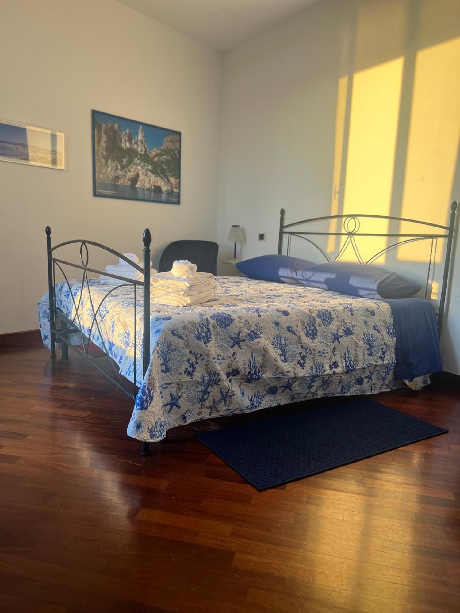 Rosa Dei Venti Hotel Каляри Екстериор снимка