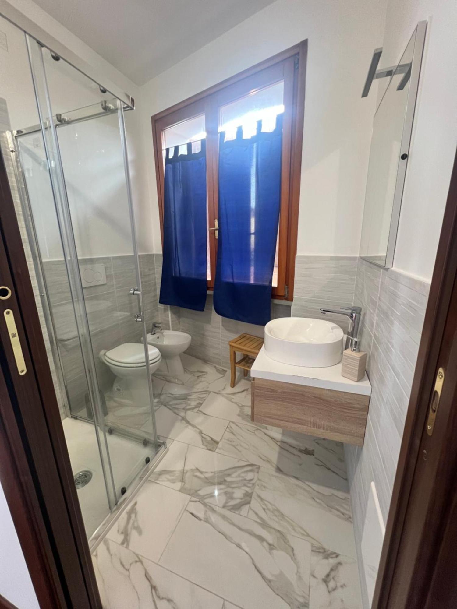 Rosa Dei Venti Hotel Каляри Екстериор снимка